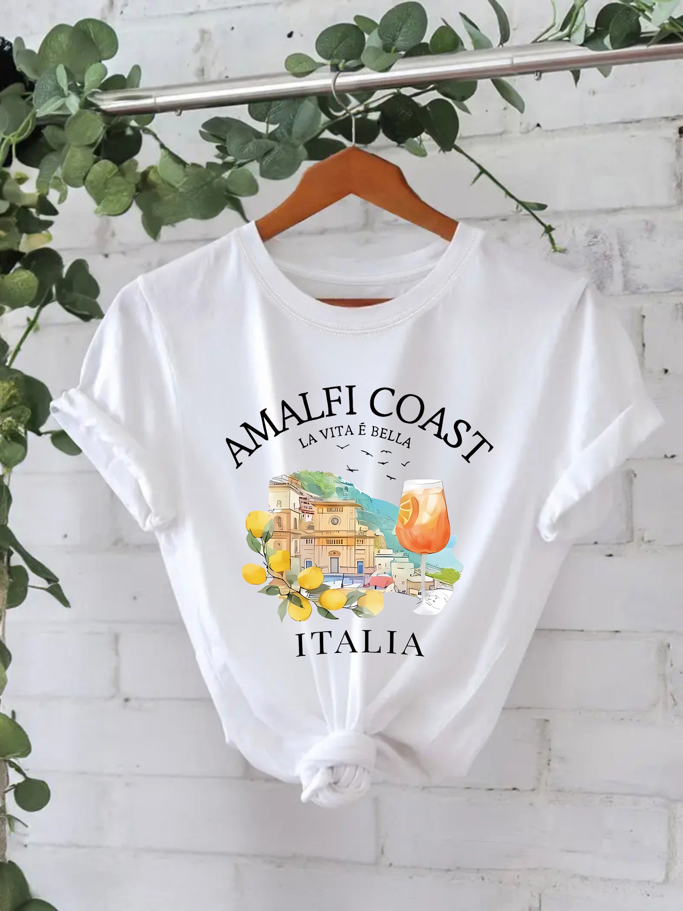 Pattern printed T-shirt