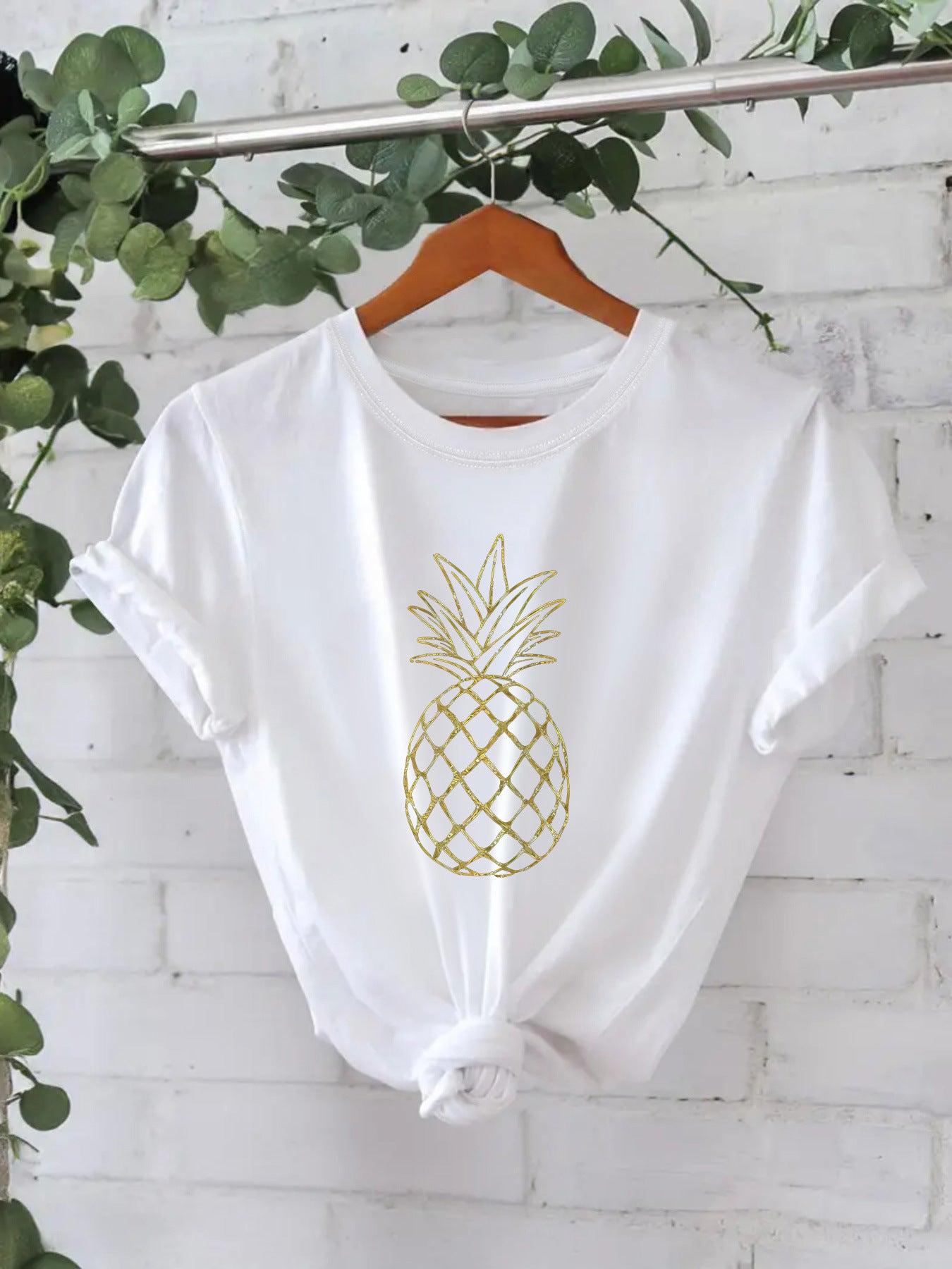 Pattern printed T-shirt